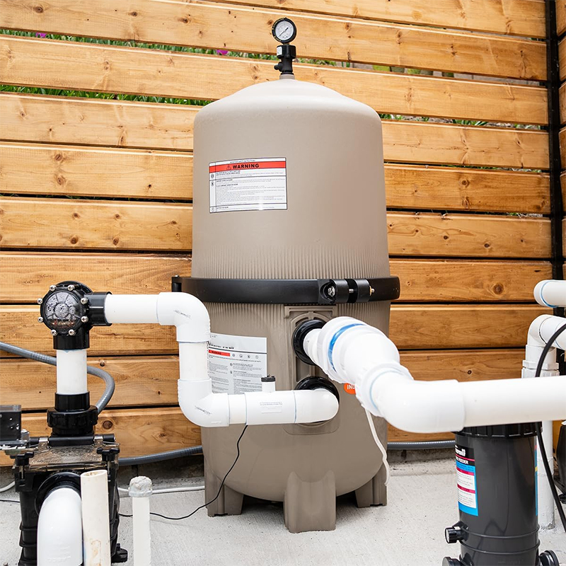 Diatomaceous earth (DE) pool filter